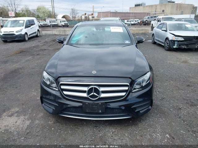 WDDZF4KB0KA545145 Mercedes-Benz E 300 4matic