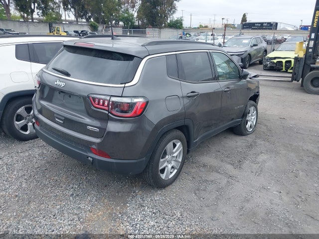 3C4NJCBB8NT188411 Jeep Compass Latitude Fwd