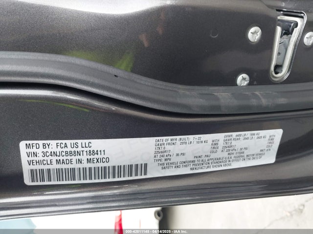 3C4NJCBB8NT188411 Jeep Compass Latitude Fwd