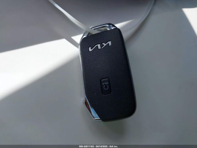 3KPF54AD6PE610605 KIA Forte Gt-line