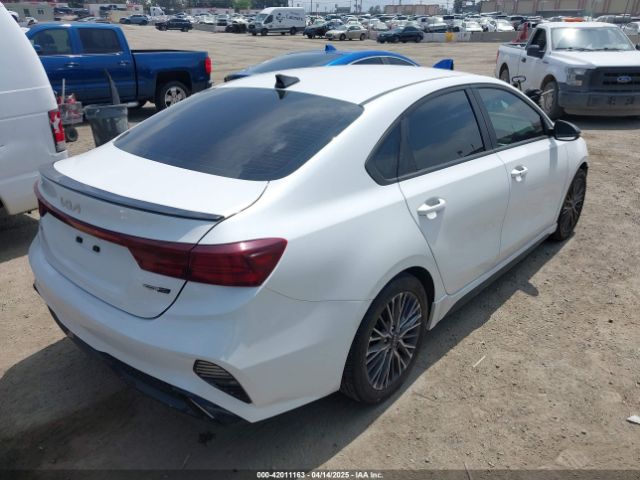 3KPF54AD6PE610605 KIA Forte Gt-line