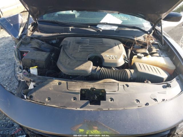 2C3CDXBGXMH659892 Dodge Charger Sxt Rwd