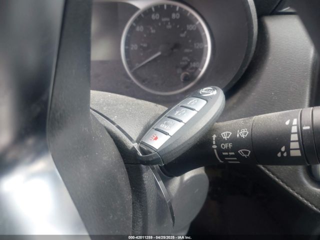 3N1CN8DV2LL803602 Nissan Versa S Xtronic Cvt