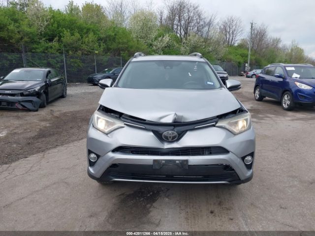 2T3RFREV6HW635987 Toyota Rav4 Xle