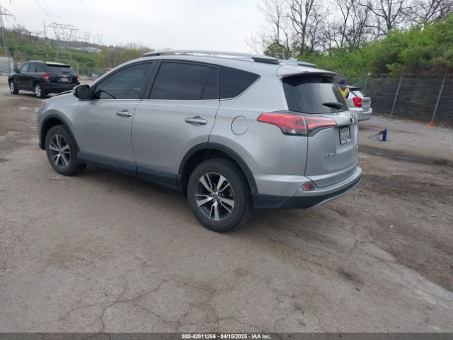 2T3RFREV6HW635987 Toyota Rav4 Xle