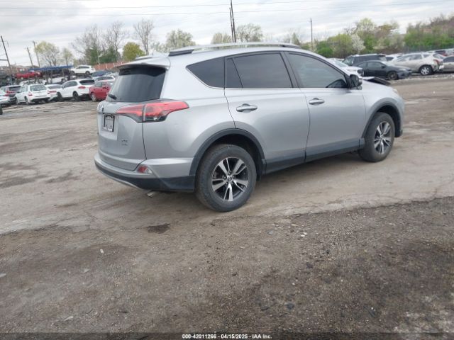 2T3RFREV6HW635987 Toyota Rav4 Xle