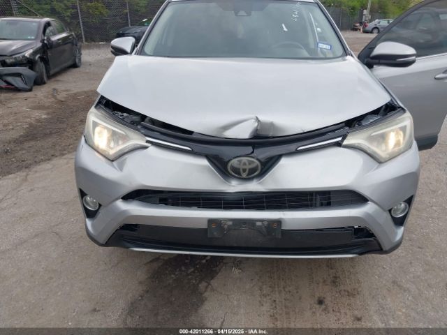 2T3RFREV6HW635987 Toyota Rav4 Xle