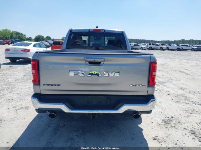 1C6SRFJP4SN567404 RAM 1500 Laramie  4x4 5'7 Box