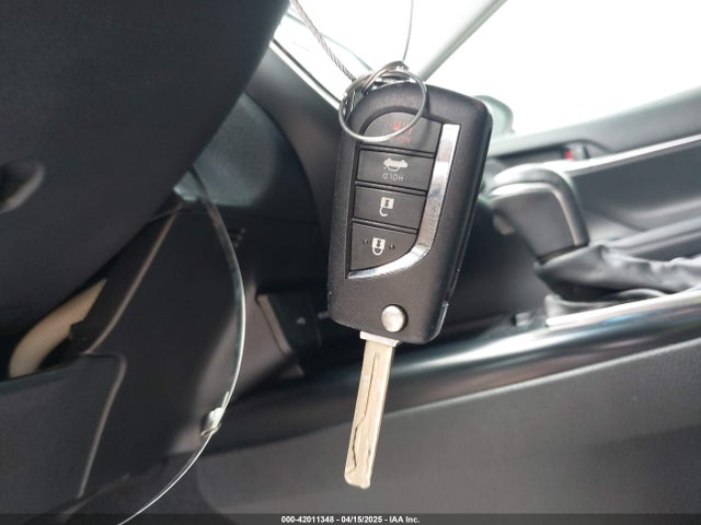 4T1G11AK1LU987184 Toyota CAMRY SE