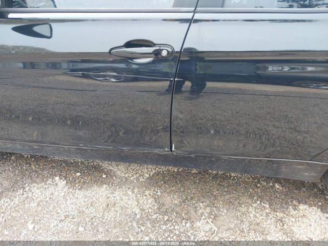 WBA8A3C58HK691963 BMW 320i Xdrive
