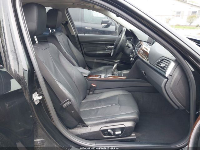 WBA8A3C58HK691963 BMW 320i Xdrive