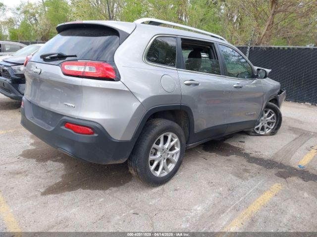 1C4PJLCB2GW177599 Jeep Cherokee Latitude