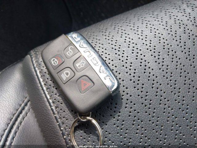 SAJBK4BV4GCY21695 Jaguar Xf 35t Prestige