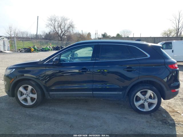 5LMCJ1C98HUL44702 Lincoln Mkc Premiere