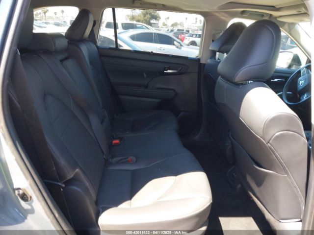 5TDHZRBH3LS020065 Toyota Highlander Xle