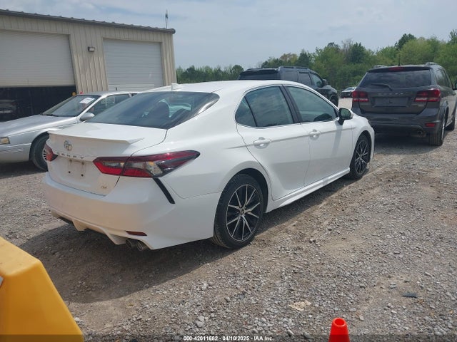 4T1G11AKXRU889070 Toyota CAMRY SE