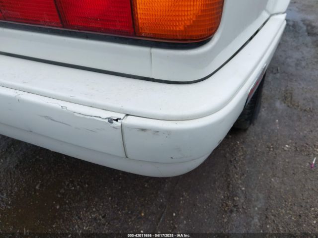 1992 BMW 325 WBABB1318NEC05766 Photo 5