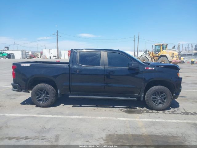 3GCUDFED1NG678943 Chevrolet Silverado 1500 4wd  Short Bed Lt Trail Boss