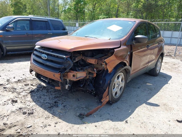 1FMCU0F78HUE00961 Ford ESCAPE S