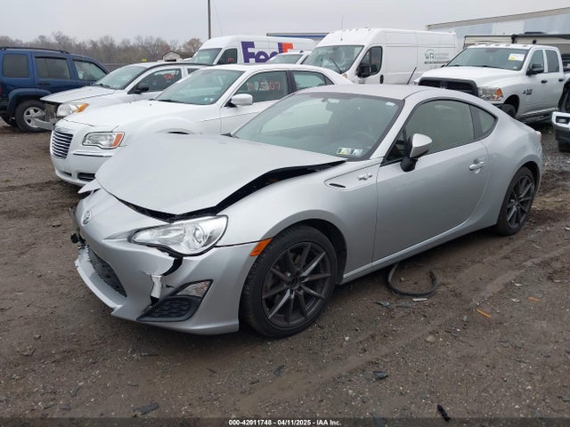 JF1ZNAA10E9703306 Scion FR-S
