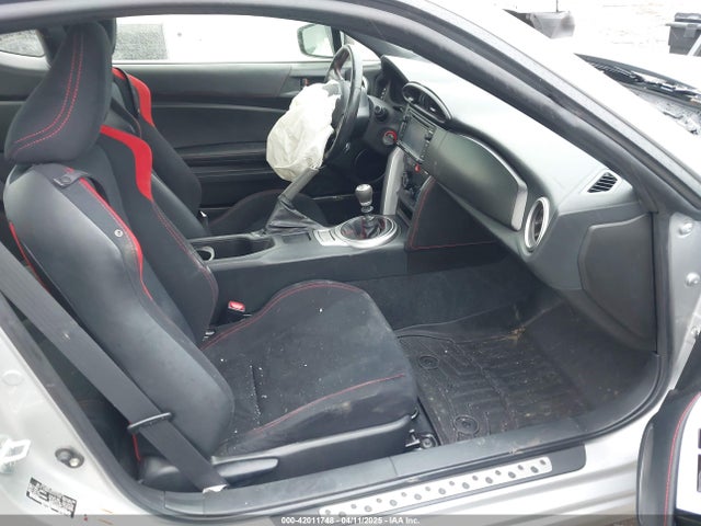 JF1ZNAA10E9703306 Scion FR-S