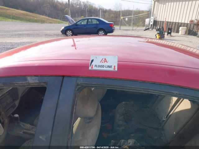 2T1BURHE8JC058060 Toyota COROLLA LE