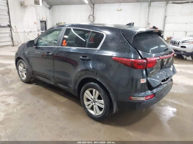 KNDPMCAC9J7351060 KIA Sportage Lx