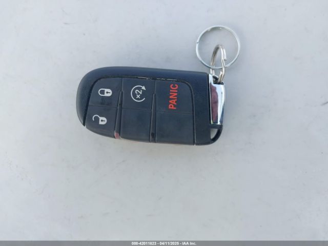 3C4NJDCB3NT203580 Jeep 2022