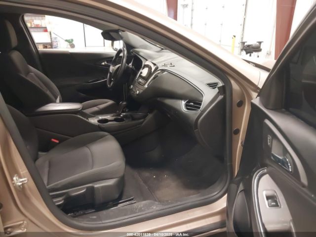 1G1ZD5ST1JF136368 Chevrolet MALIBU LT