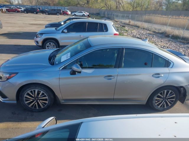 4S3BNAF64K3031863 Subaru Legacy 2.5i Premium