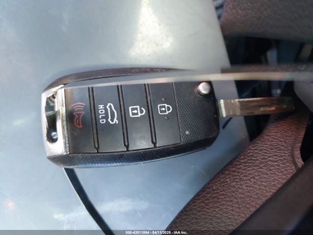 3KPA24AD7NE447978 KIA RIO S