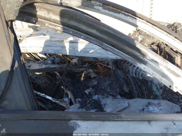 2017 JAGUAR F-PACE SADCM2BV8HA491305 Photo 4