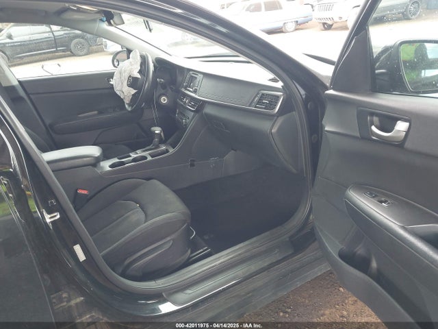 KIA Optima Lx 2016 KNAGT4L32G5111503 Image 5