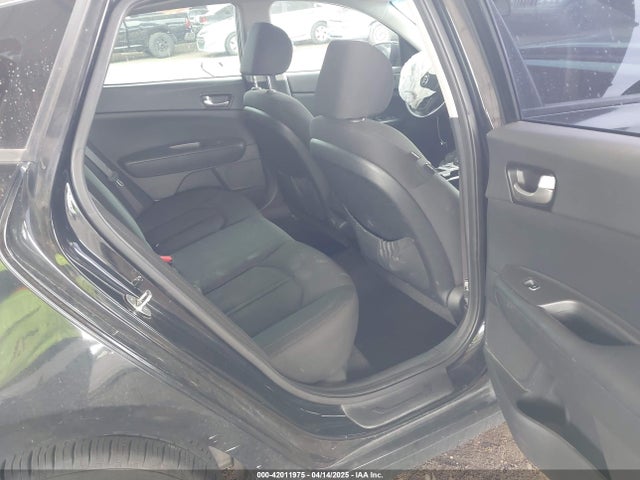 KIA Optima Lx 2016 KNAGT4L32G5111503 Image 8