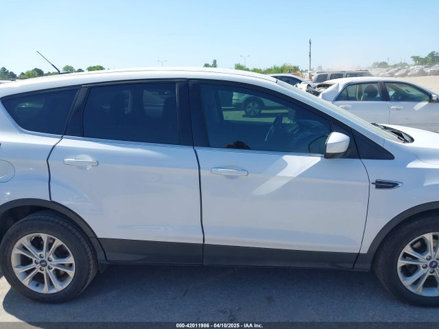 1FMCU0GD1HUA29629 Ford ESCAPE SE
