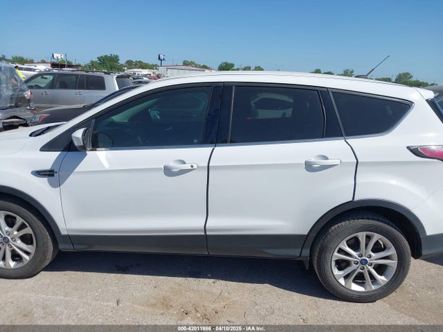 1FMCU0GD1HUA29629 Ford ESCAPE SE