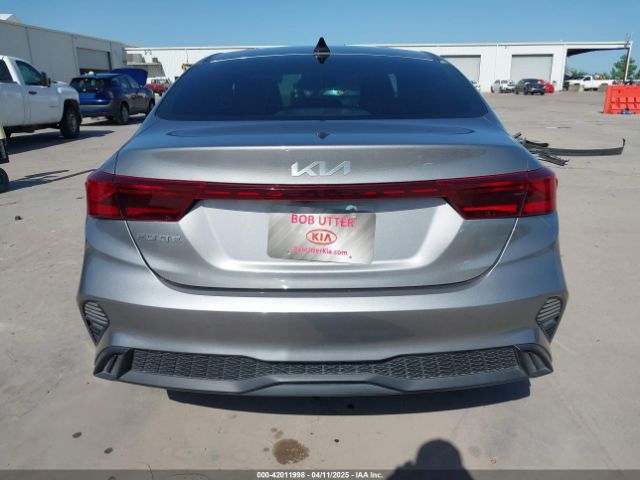 3KPF24AD1PE592622 KIA Forte Lxs