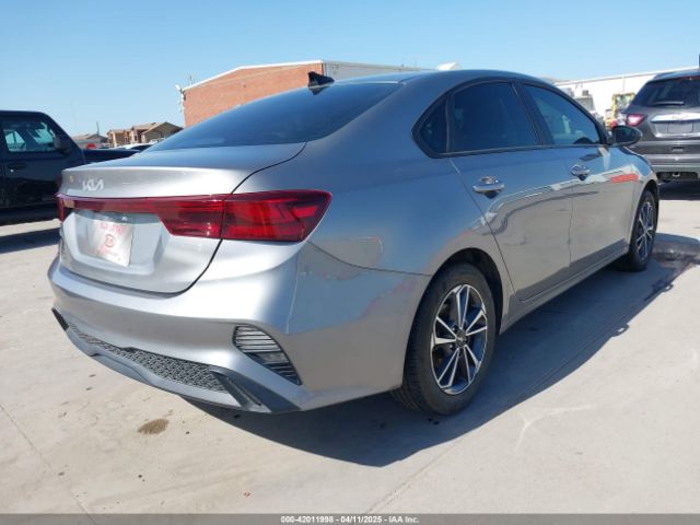 3KPF24AD1PE592622 KIA Forte Lxs