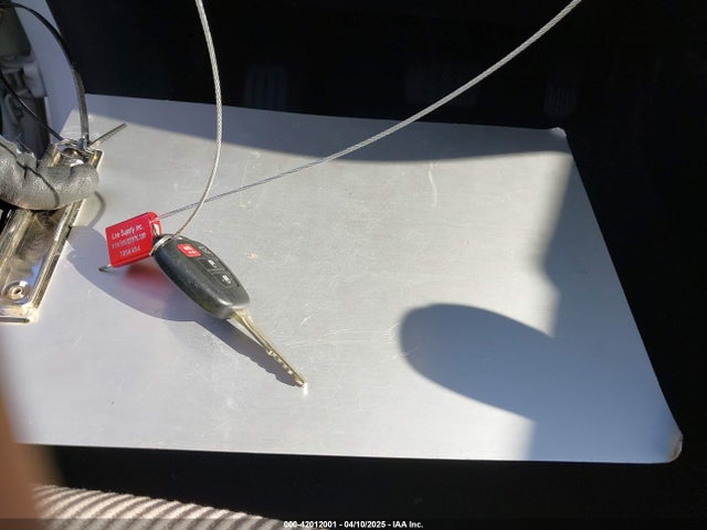 JTMRFREV2FD108586 Toyota Rav4 Xle