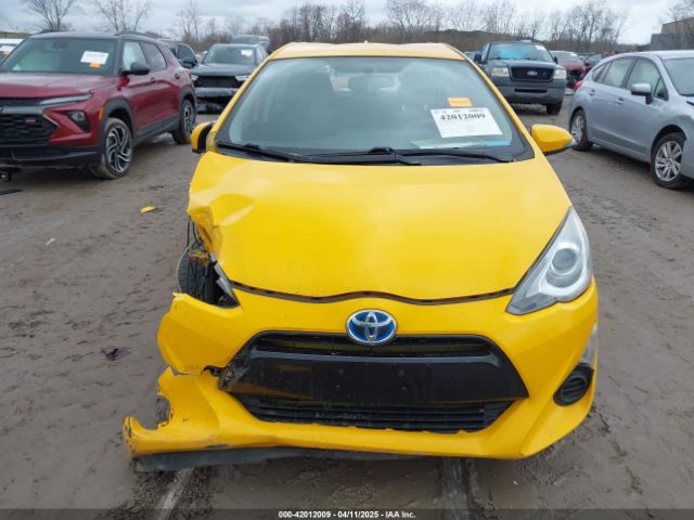JTDKDTB38F1113171 Toyota Prius C Two
