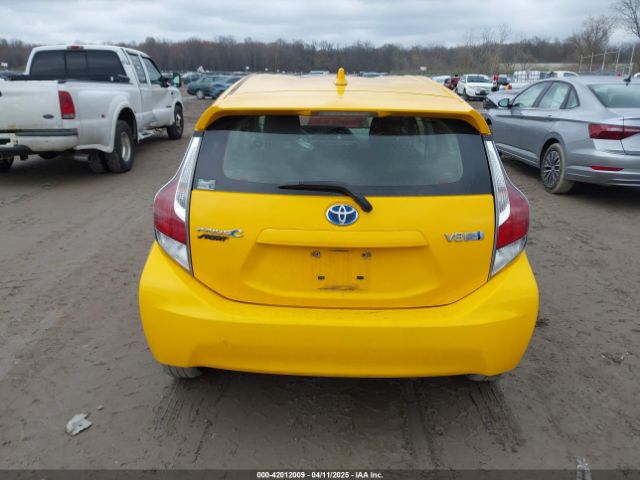 JTDKDTB38F1113171 Toyota Prius C Two