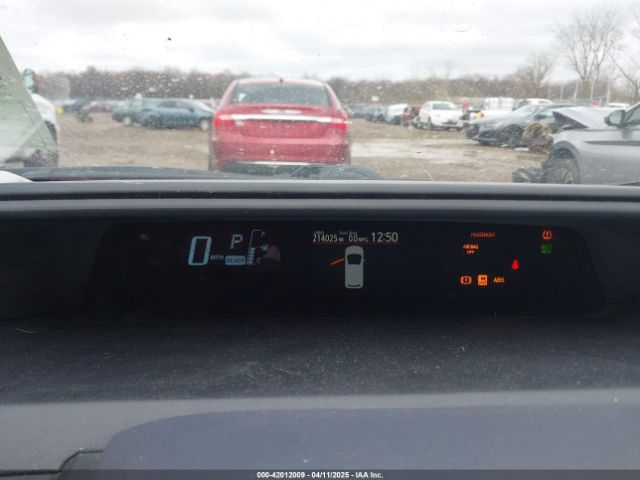 JTDKDTB38F1113171 Toyota Prius C Two