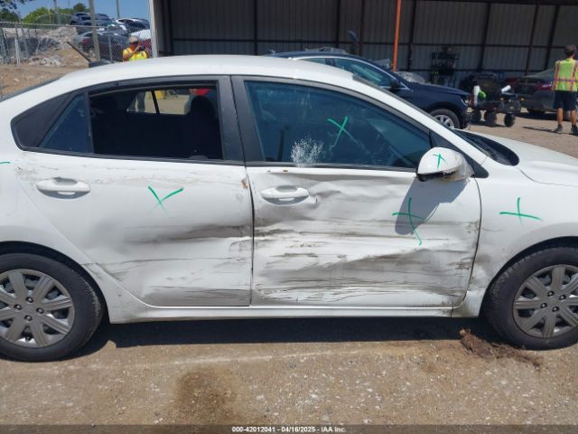 3KPA24AD2NE450013 KIA RIO S