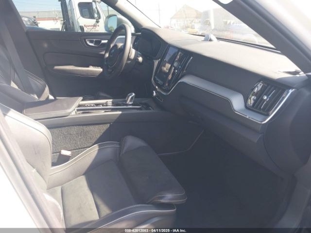 YV4BR0DM8K1393008 Volvo Xc60 Hybrid T8 R-design