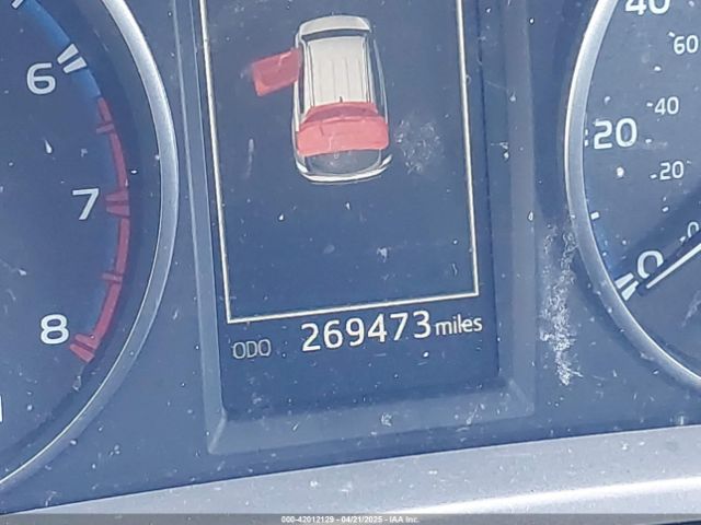 JTMZFREV9JJ162297 Toyota RAV4 LE