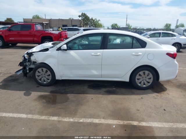 3KPA24AB6KE216211 KIA RIO S