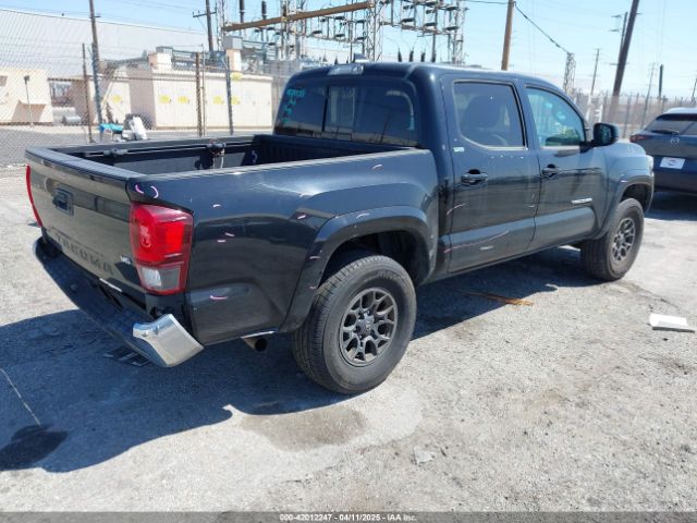 3TMAZ5CN1JM061127 Toyota Tacoma Sr5 V6