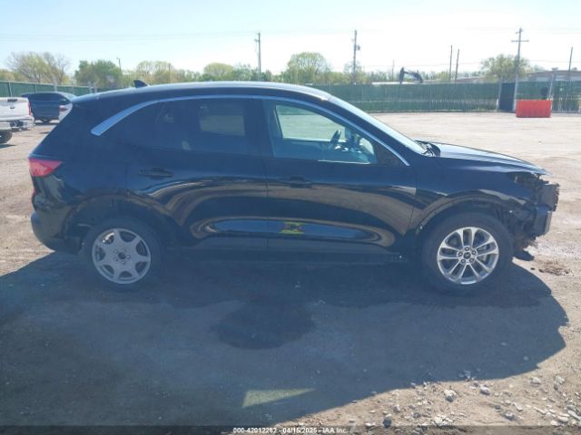 1FMCU9G62LUB25722 Ford ESCAPE SE
