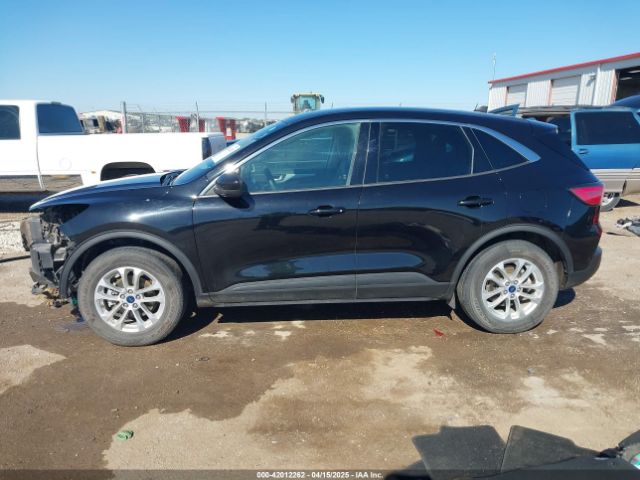 1FMCU9G62LUB25722 Ford ESCAPE SE