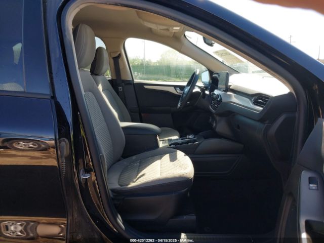 1FMCU9G62LUB25722 Ford ESCAPE SE